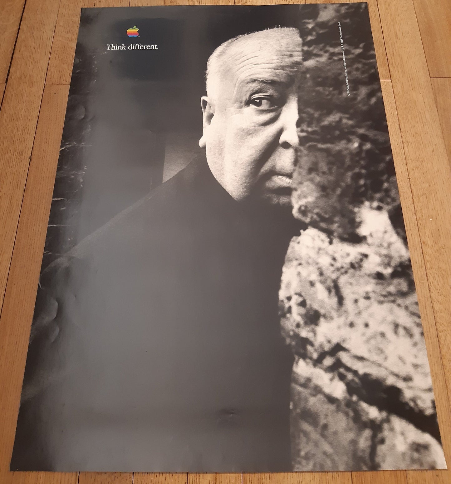 Think different Hitchcock original poster - 27.0"×38.6" (68.5×98cm)
